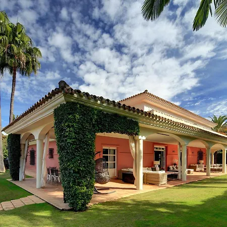A Stunning, Luxurious Property