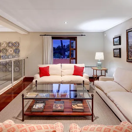 A Stunning, Luxurious Property