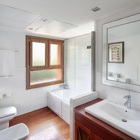Villa A Stunning, Luxurious Property *