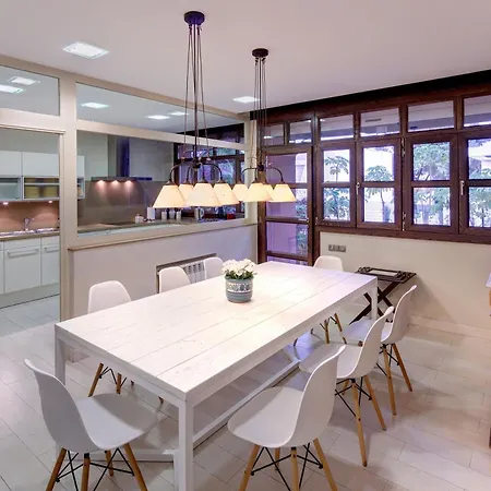 A Stunning, Luxurious Property * Marbella
