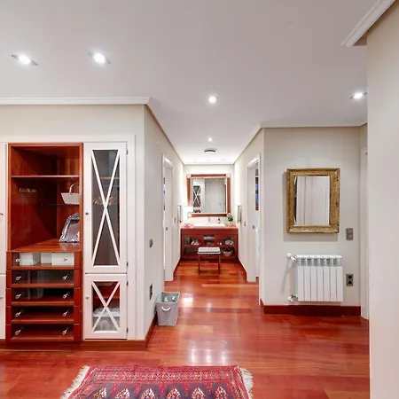 A Stunning, Luxurious Property *