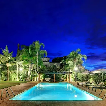 A Stunning, Luxurious Property Villa